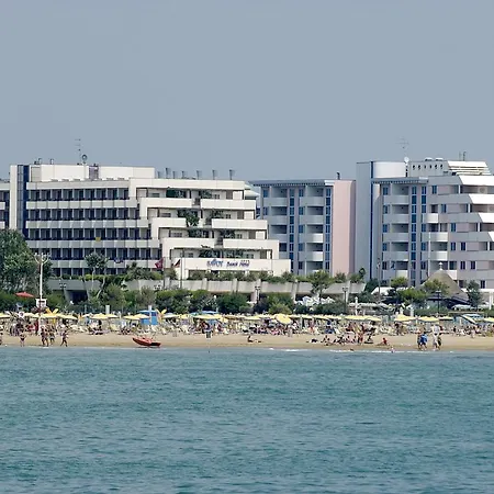 Aparthotel Holiday-2
